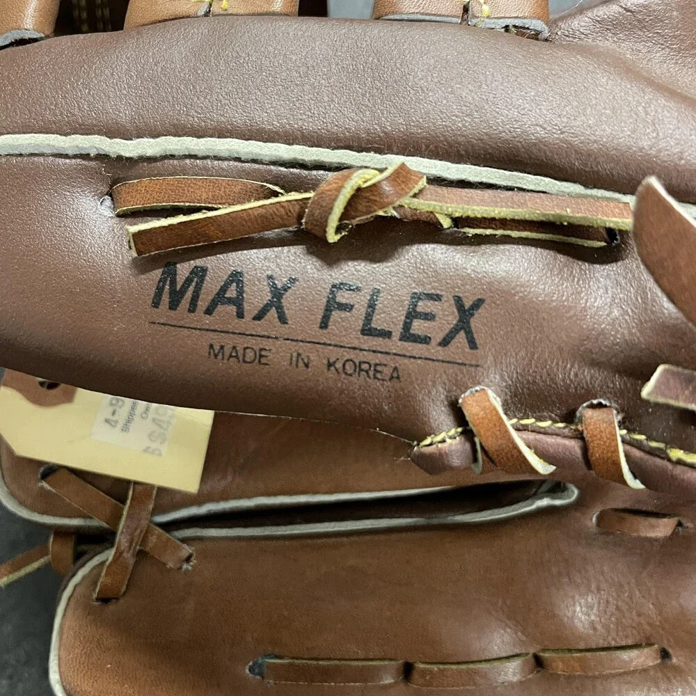 Vintage Mizuno Baseball Glove Mens 11 Brown Max Flex Steerhide Right Hand MT560